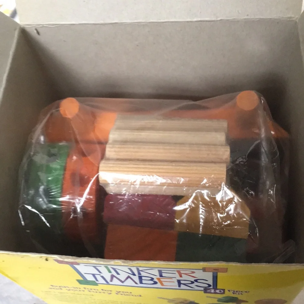 NWT Tinker Timbers 40-piece Play Kit for Small Animals